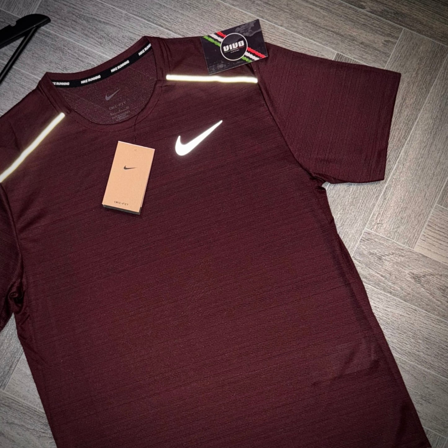 Nike 1.0 Miler - Maroon