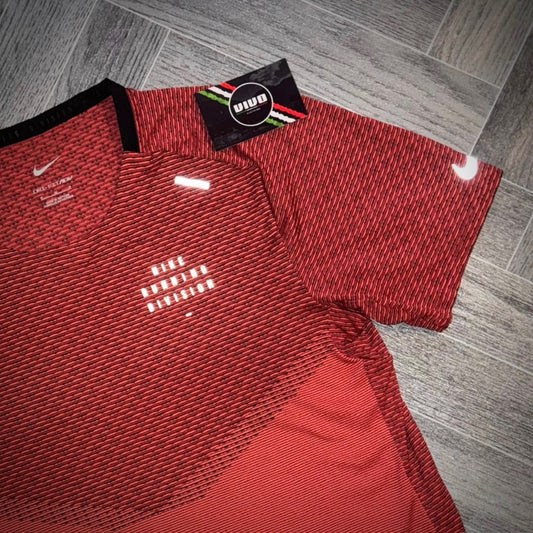 Nike Running Division - Light Red
