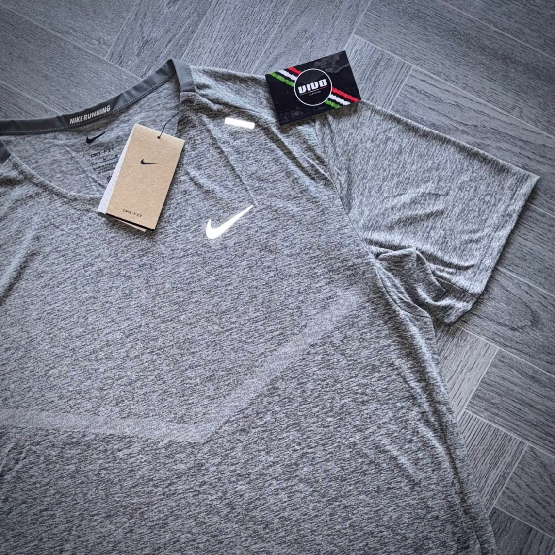 Smoke Grey Nike Rise 365 T-Shirt