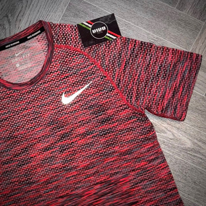 Nike 1.0 Tech Knit - Crimson Red